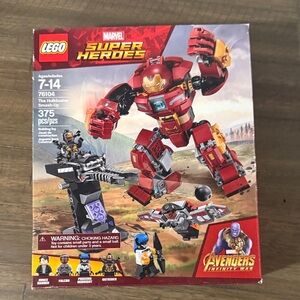 LEGO Super Heroes Hulkbuster Battle Set - Red and Gold